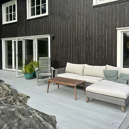 Idyllic Farm With Access To Boathouse And Jetty * Mandal