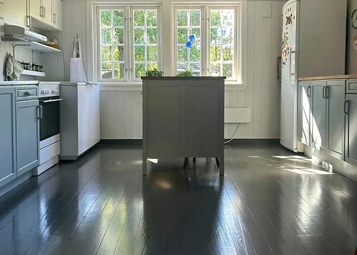 Сasa de vacaciones Idyllic Farm With Access To Boathouse And Jetty Mandal