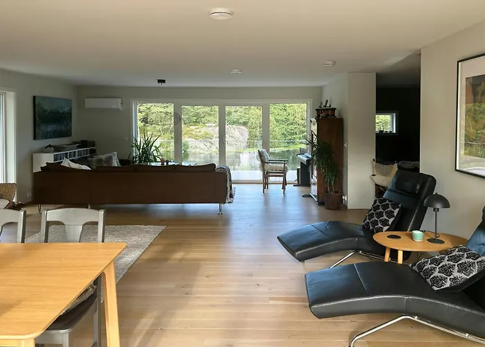 Сasa de vacaciones Idyllic Farm With Access To Boathouse And Jetty