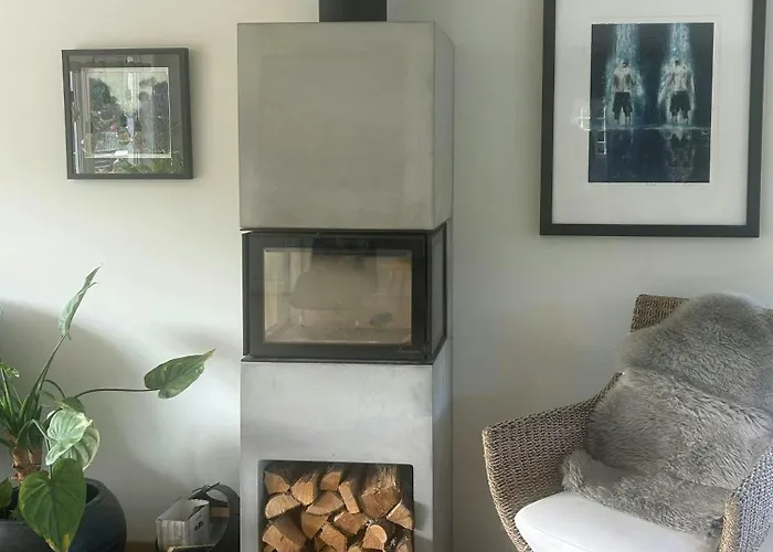 Сasa de vacaciones Idyllic Farm With Access To Boathouse And Jetty