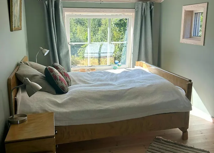 Сasa de vacaciones Idyllic Farm With Access To Boathouse And Jetty *